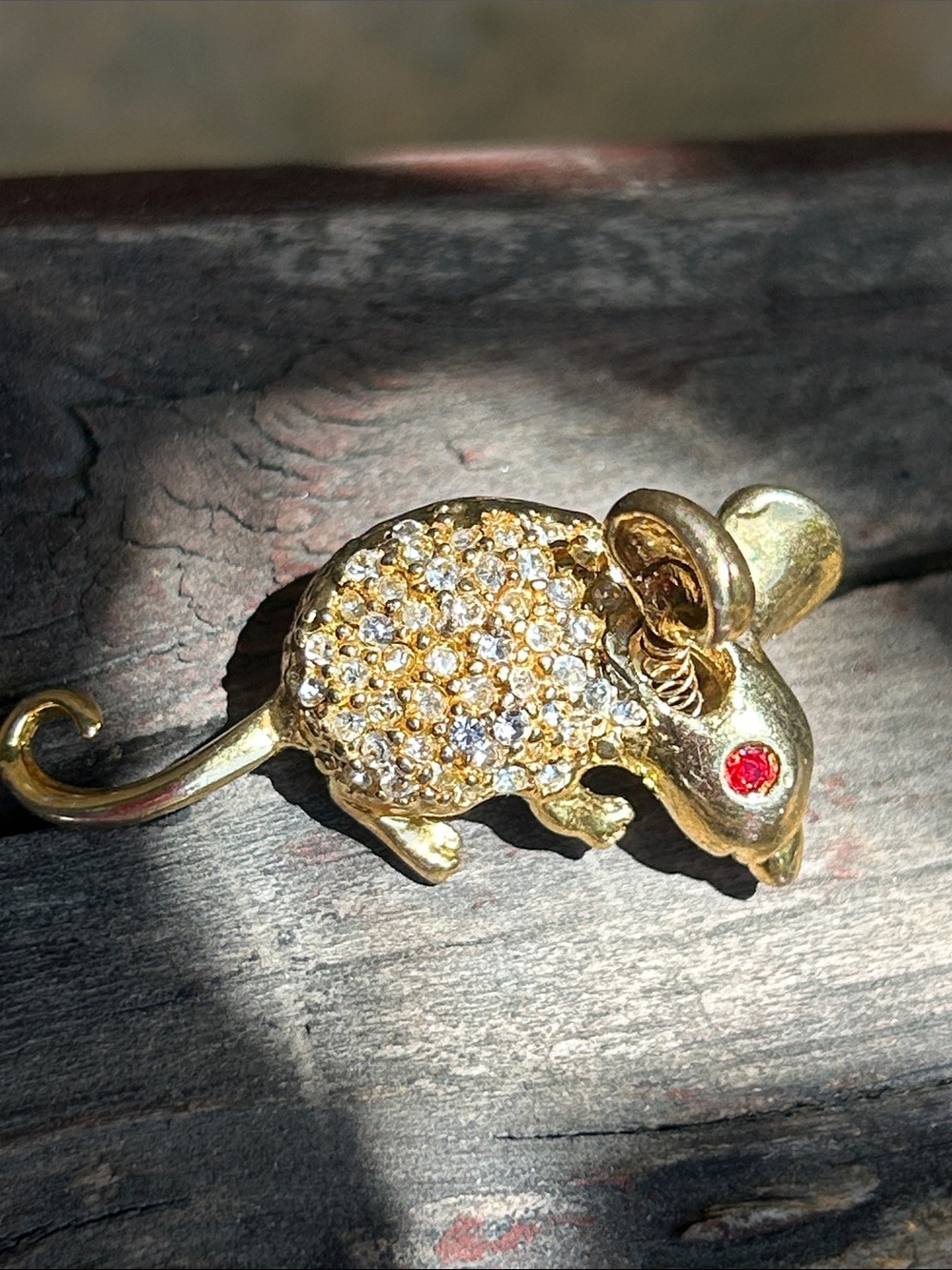 Vintage Gold Tone Rhinestones Mouse En Tremblant Brooch